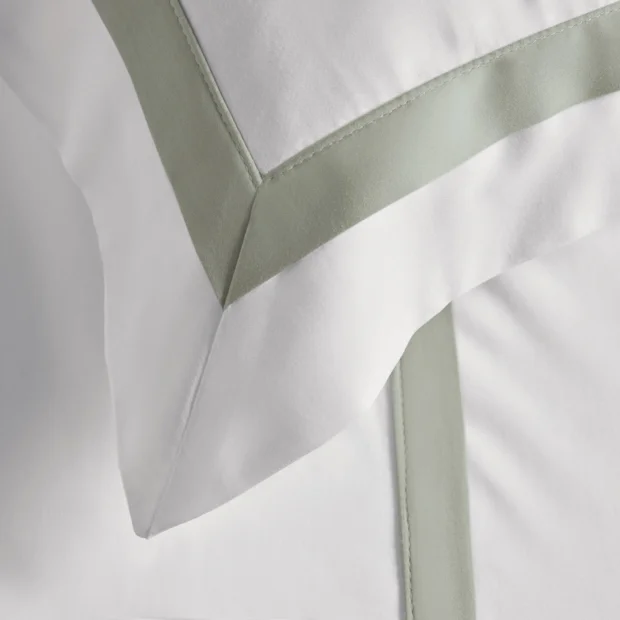 [9 PIEZAS] Juego de Cama Completo con Acolchado – Algodón Egipcio y Satén de 300 Hilos