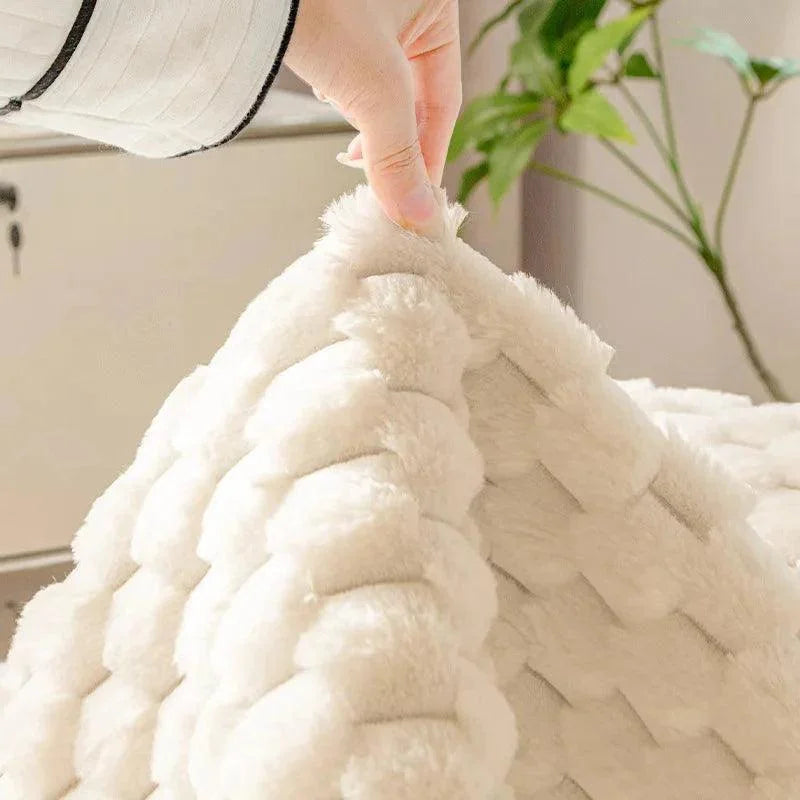 [COMPRÁ 1 Y LLEVÁ 2] Fundas de Terciopelo para Sofá + Manta de Peluche y 2 Almohadones de Regalo